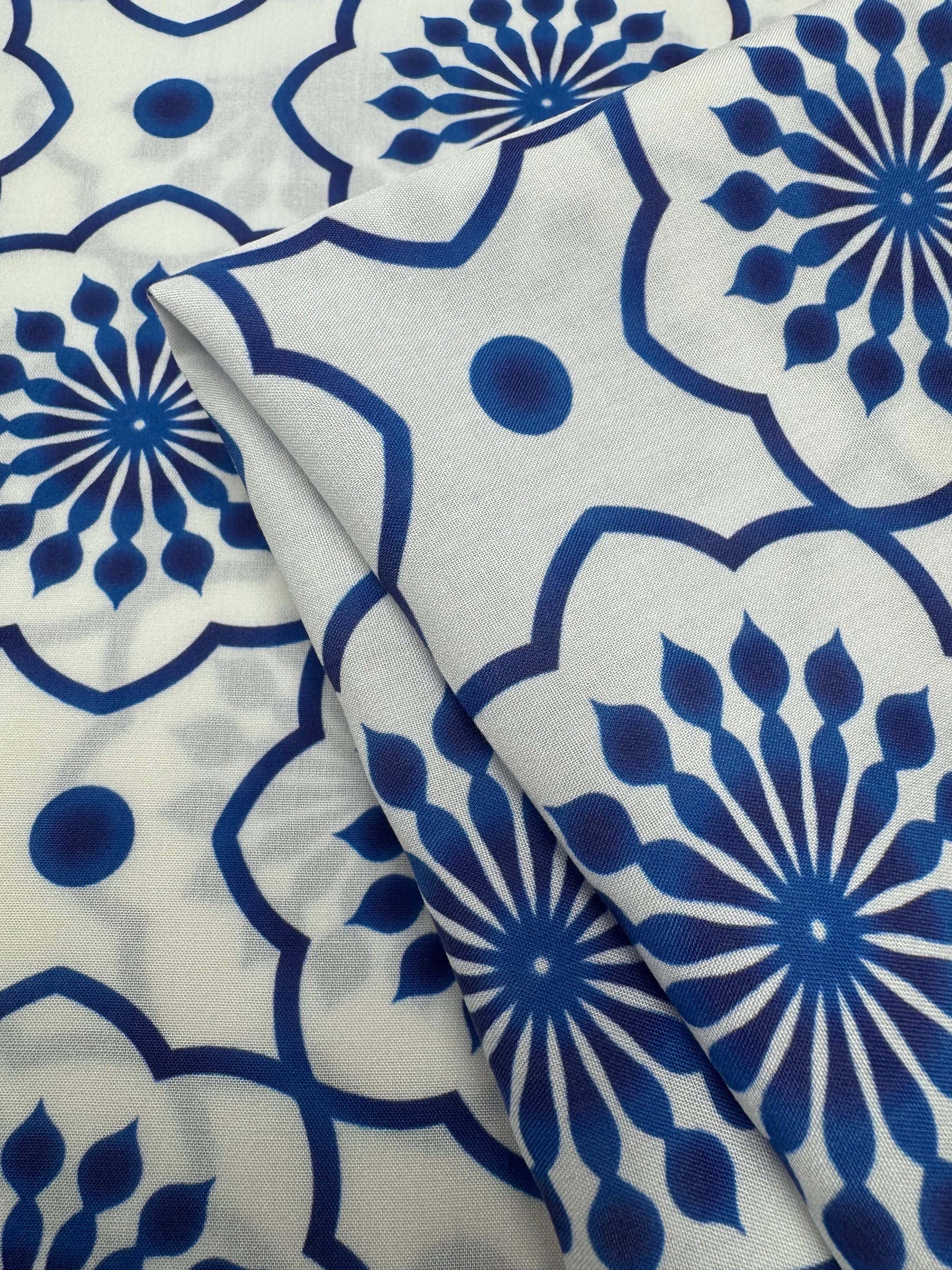 Silkyfall rayon - Indigo Mosaic - 150cm